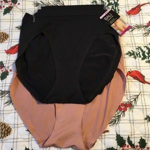 Seamless hi-cut briefs